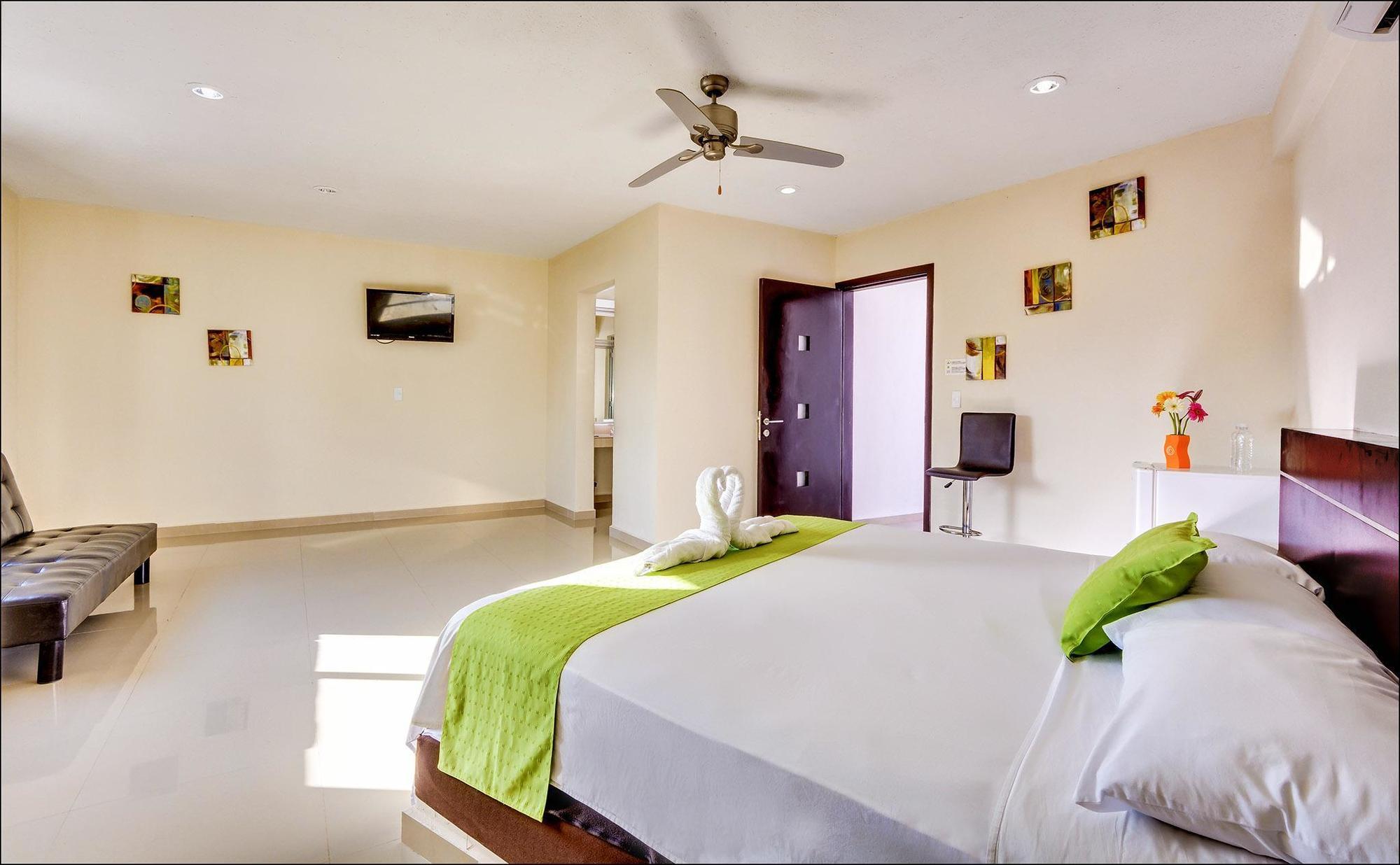 Apartahotel Playa Encantada Playa del Carmen